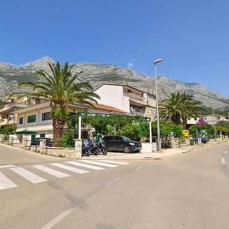 Apartment Afrika Макарска Екстериор снимка
