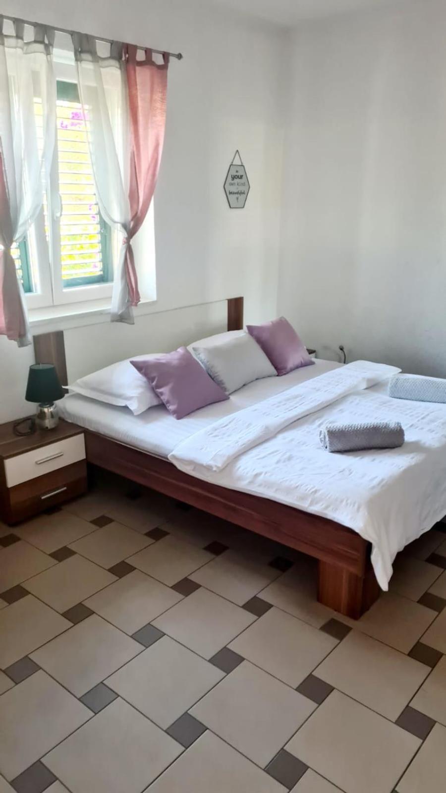 Apartment Afrika Макарска Екстериор снимка