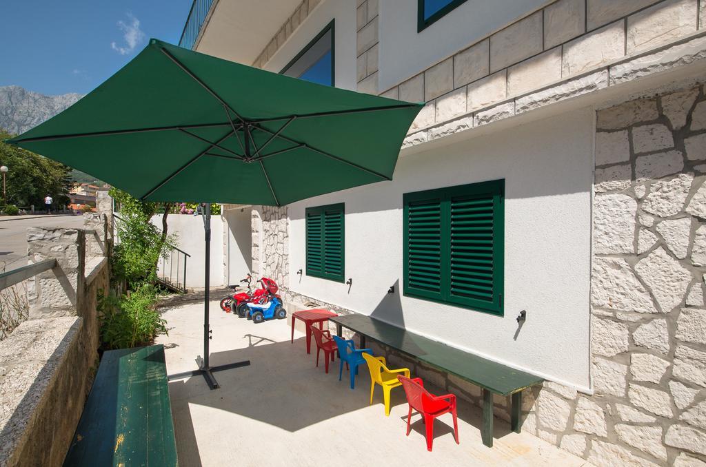 Apartment Afrika Макарска Екстериор снимка