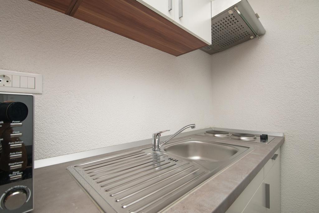 Apartment Afrika Макарска Екстериор снимка